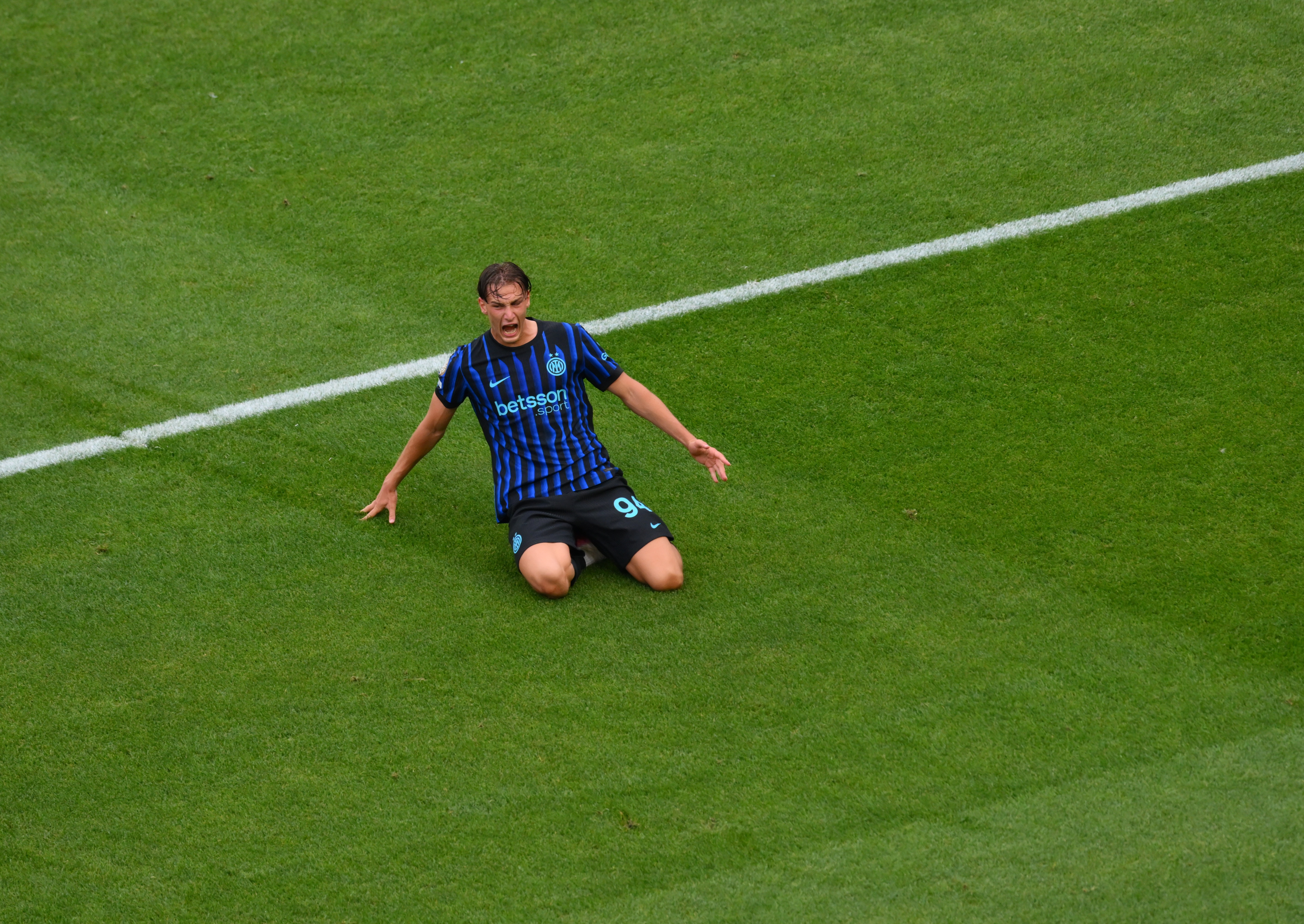 星空体育-贝尔戈米：我喜欢皮奥的成熟 起初我认为他这种吨位体格会更难